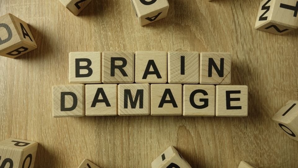 Tratamiento de trastornos de la comunicación por daño cerebral adquirido